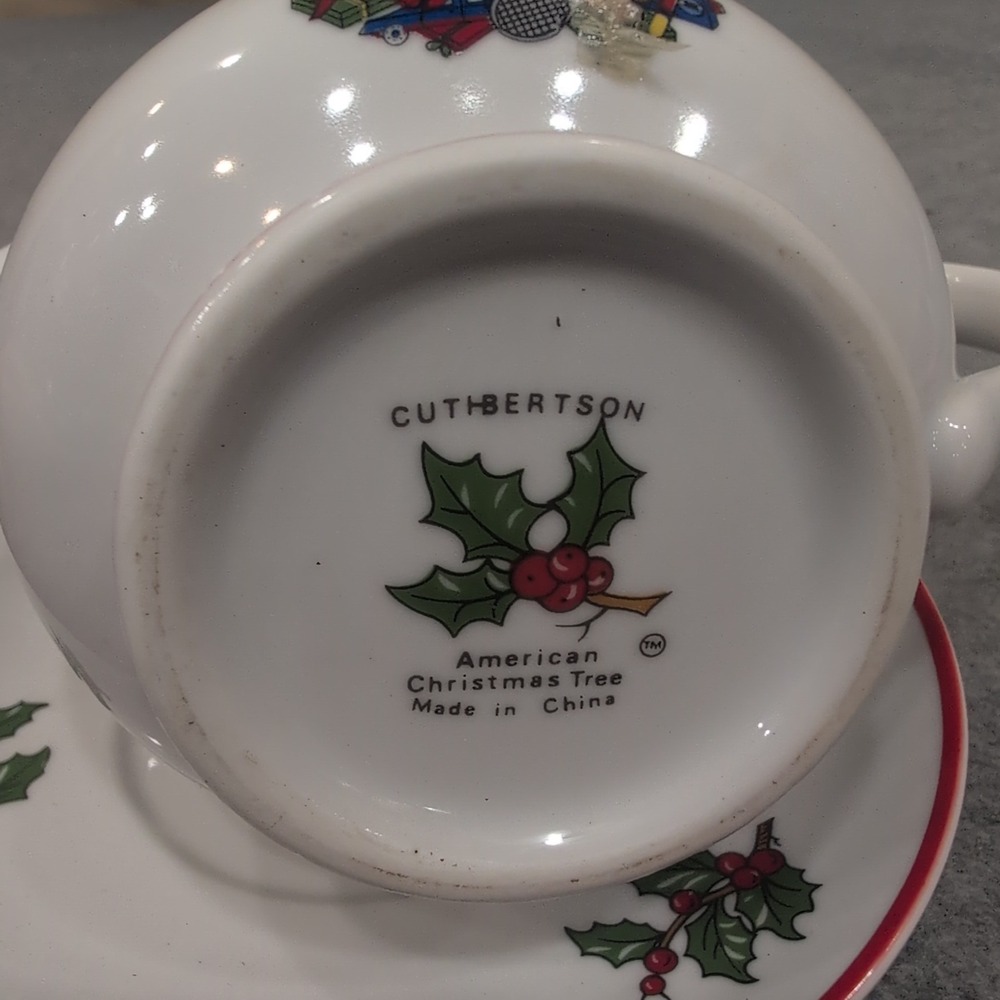 Cuthbertson American Christmas Tree Gravy Boat and Underplate Saucer Set White - Picture 3 of 4